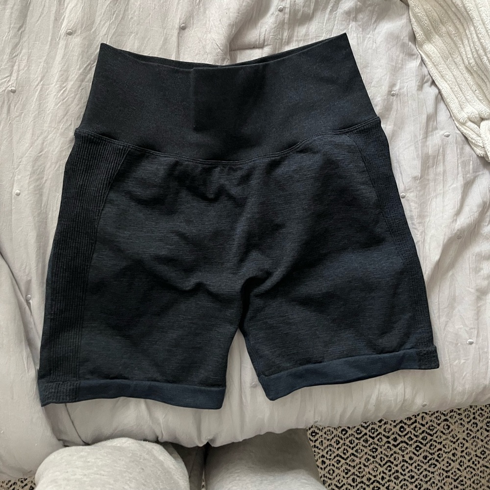 YEOREO scrunch gym shorts